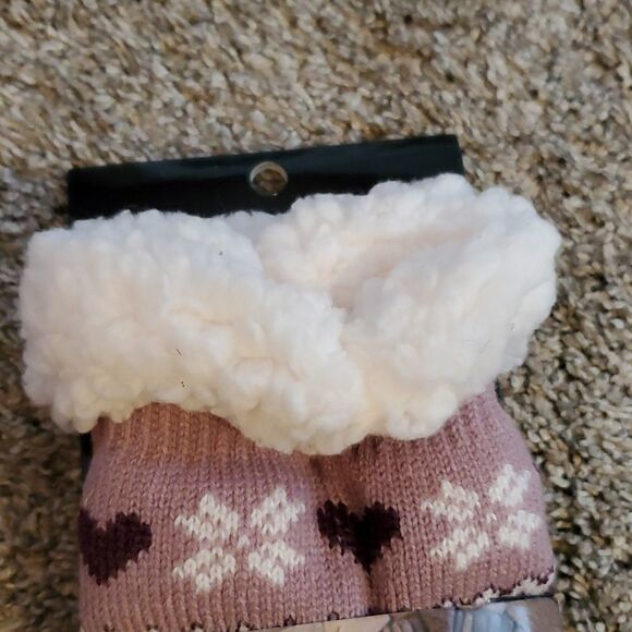NWT cozy slipper socks - Picture 5 of 5